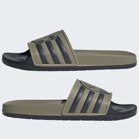 adidas x Star Wars Mandalorian Baby Yoda Adilette - Picture 3 of 8